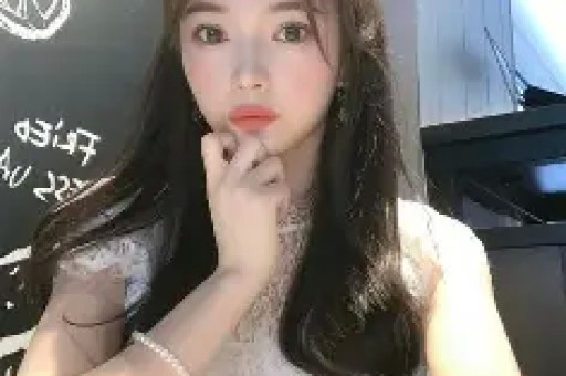 陪睡陪玩只是皮毛继杨玉梅后向佐再曝潜规则关晓彤都遭了殃