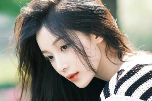 “黄总”邀约女子进包间后续:网友质疑是剧本女子发声否认官方介入更多详细曝光 “黄总”邀约女子进包间后续:网友质疑是剧本女子发声否认官方介入更多详细曝光